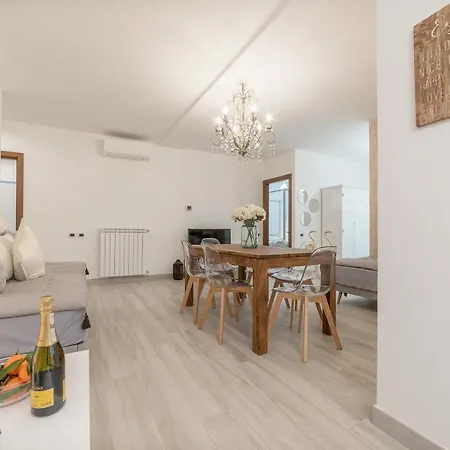 Lejlighed Vatican Luxury 2bd 2ba
