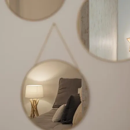 Vatican Luxury 2bd 2ba Rom
