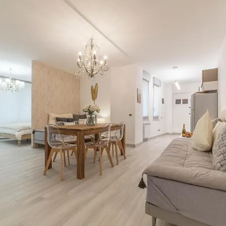 Vatican Luxury 2bd 2ba Appartamento