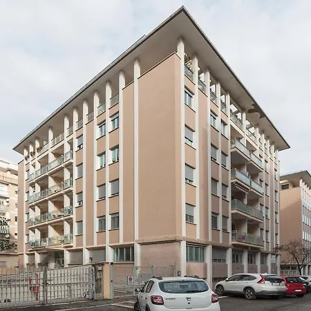 Vatican Luxury 2bd 2ba Appartamento *